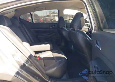 2022 Nissan Altima Sr Fwd из США, поврежденный, VIN 1N4BL4CV6NN402572